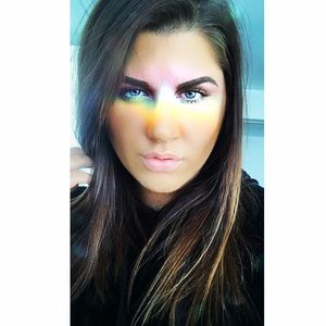 Meet your Posher, Faona